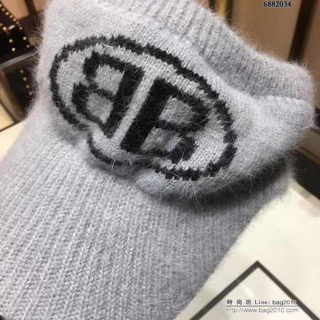 BALENCIAGA巴黎世家 高端款 保暖針織鴨舌帽 6882034 LLWJ8476